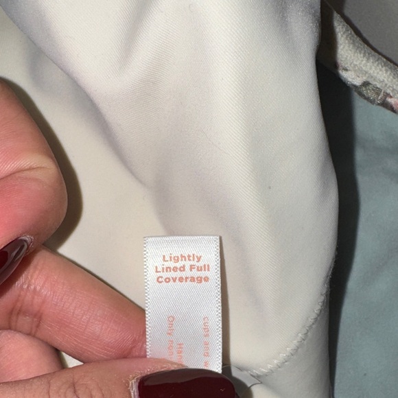 Cacique White and Red Floral Bra - Picture 4 of 5